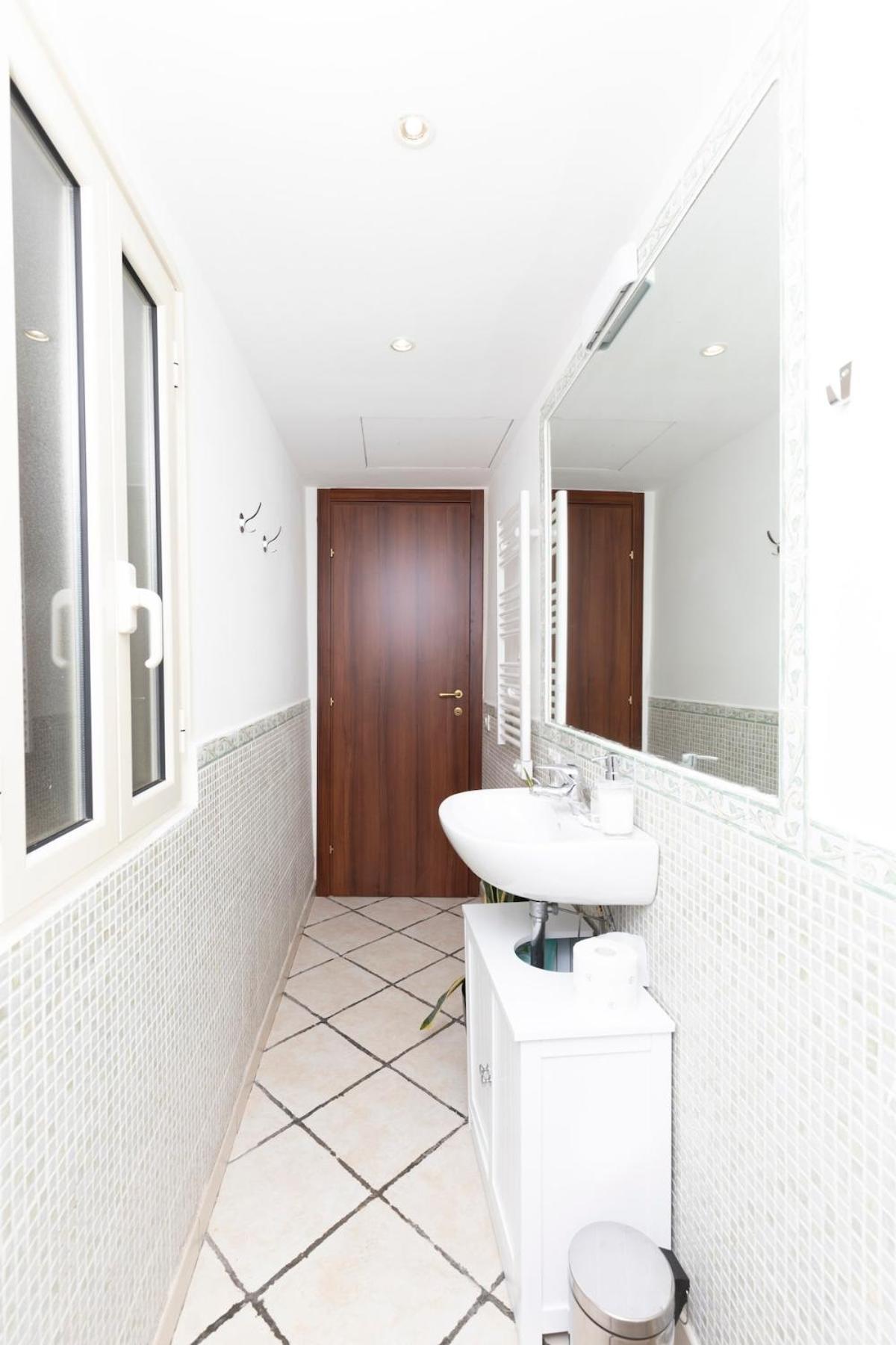 San Pietro Terrace Apartment *